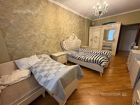 Satılır 4 otaqlı yeni tikili 228 m²