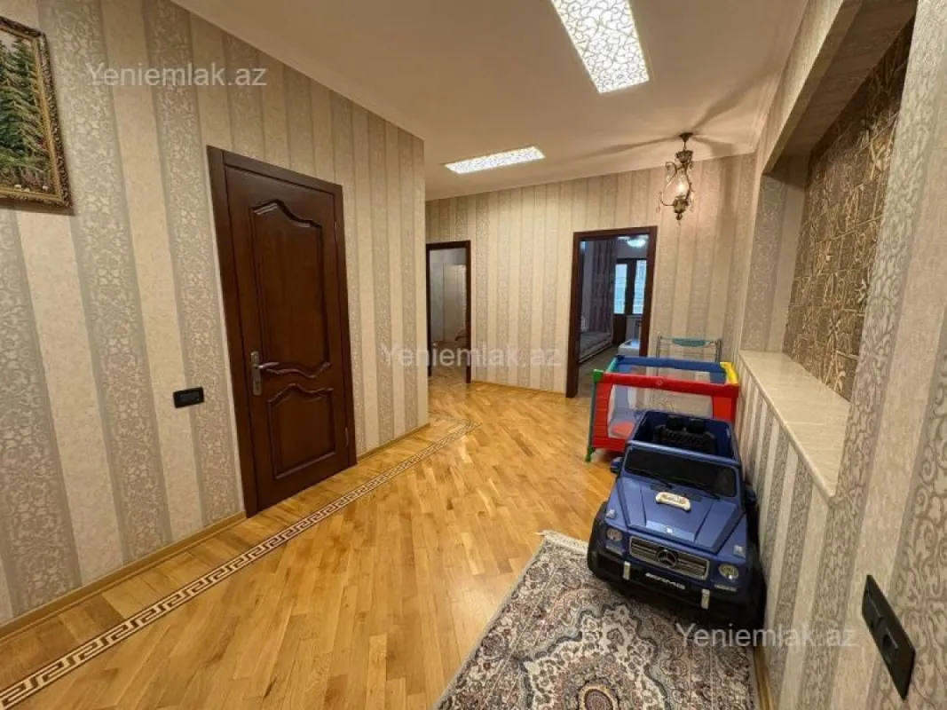 Satılır 4 otaqlı yeni tikili 228 m²