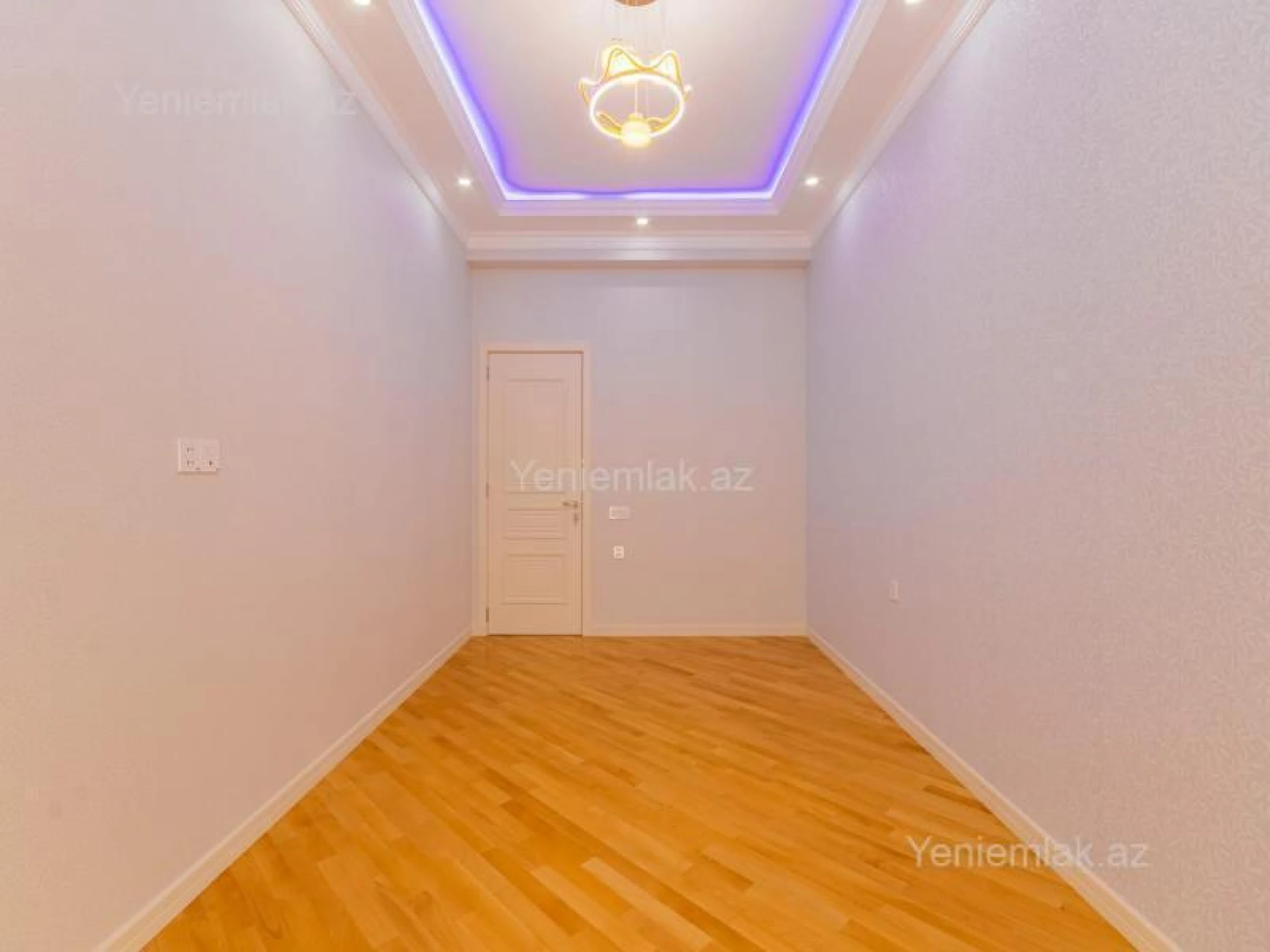 Satılır 3 otaqlı yeni tikili 105 m²