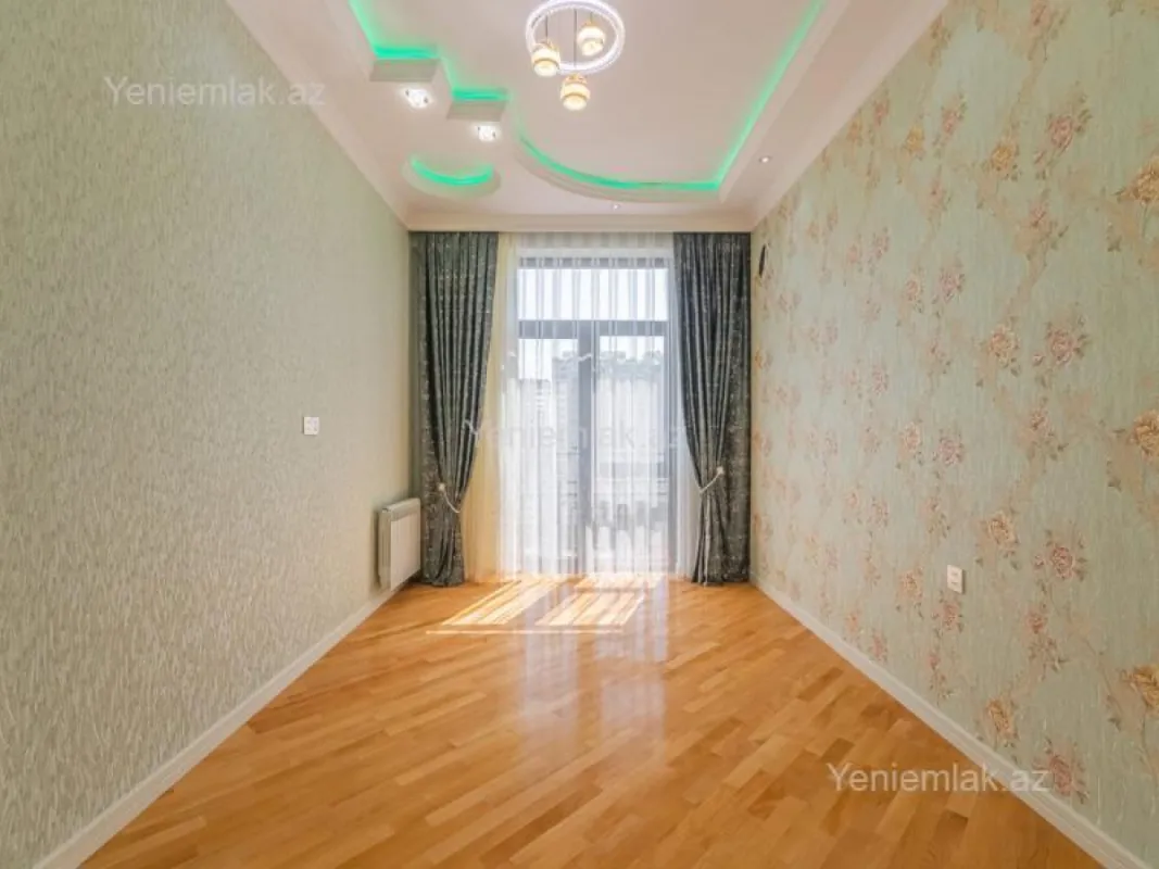 Satılır 3 otaqlı yeni tikili 105 m²