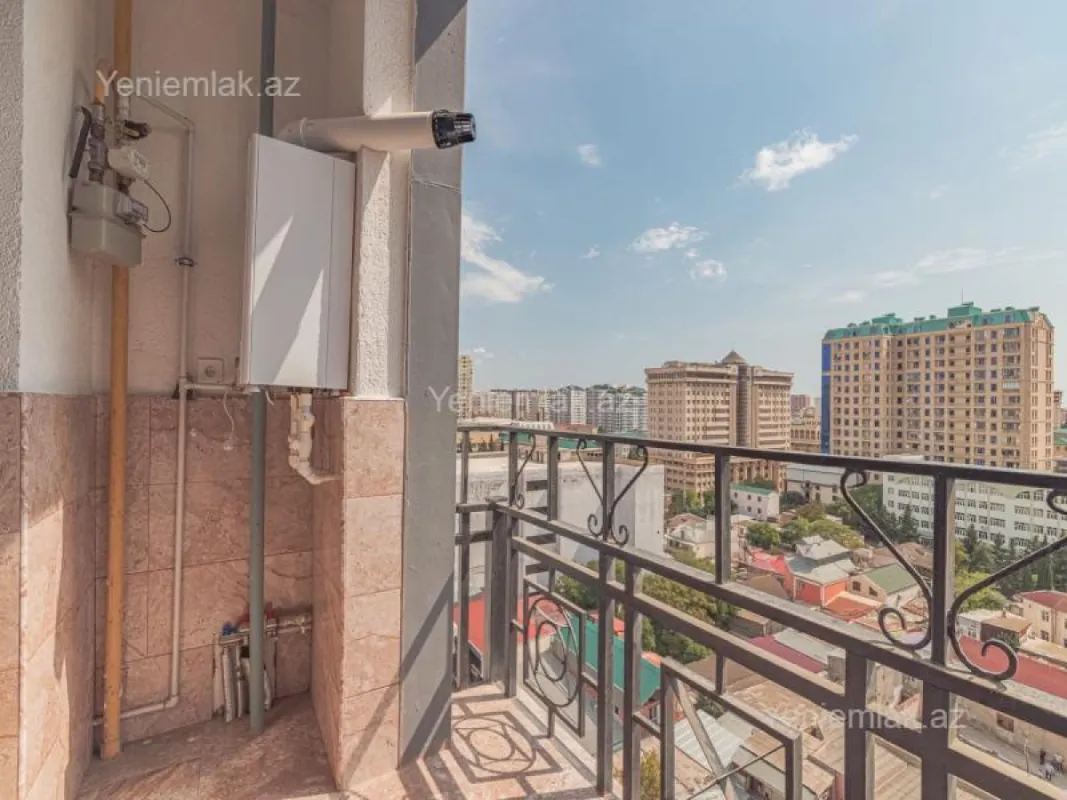 Satılır 3 otaqlı yeni tikili 105 m²