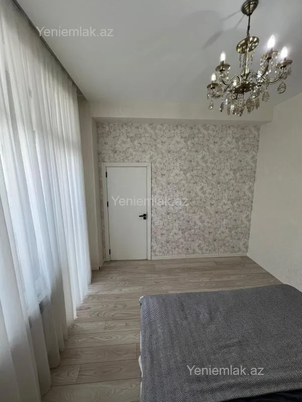 Satılır 3 otaqlı yeni tikili 80 m²