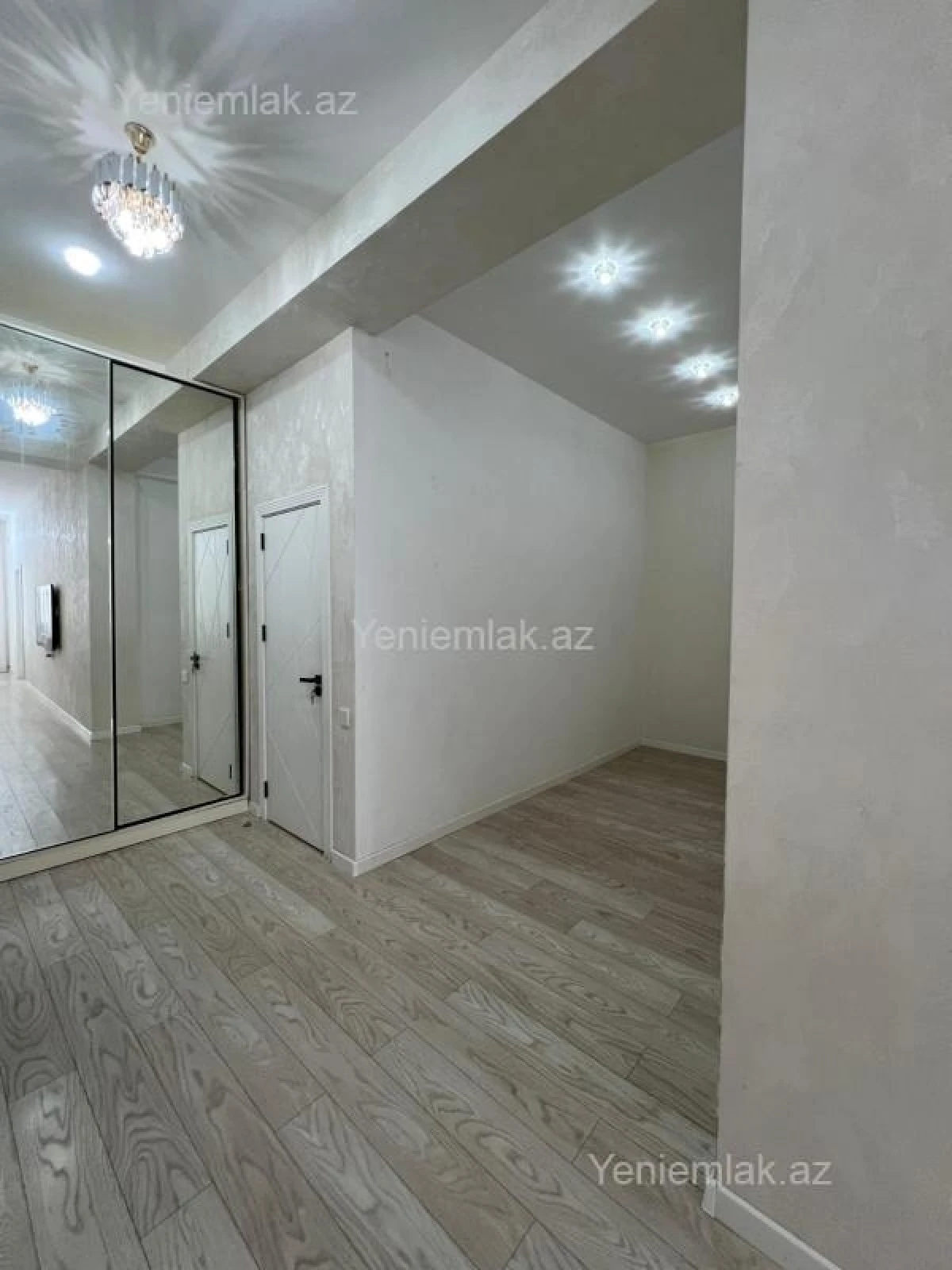 Satılır 3 otaqlı yeni tikili 80 m²