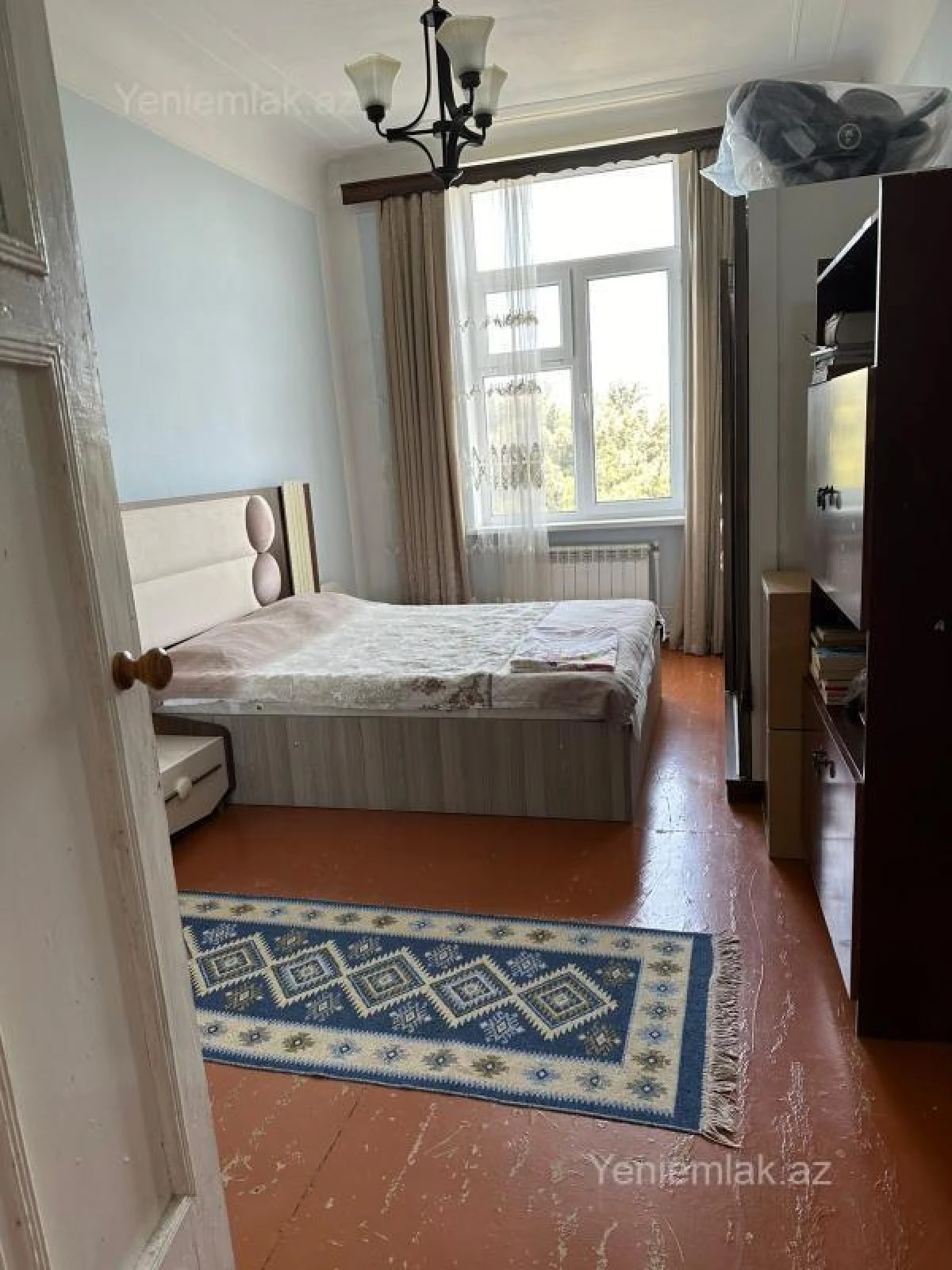 Satılır 3 otaqlı köhnə tikili 80 m²