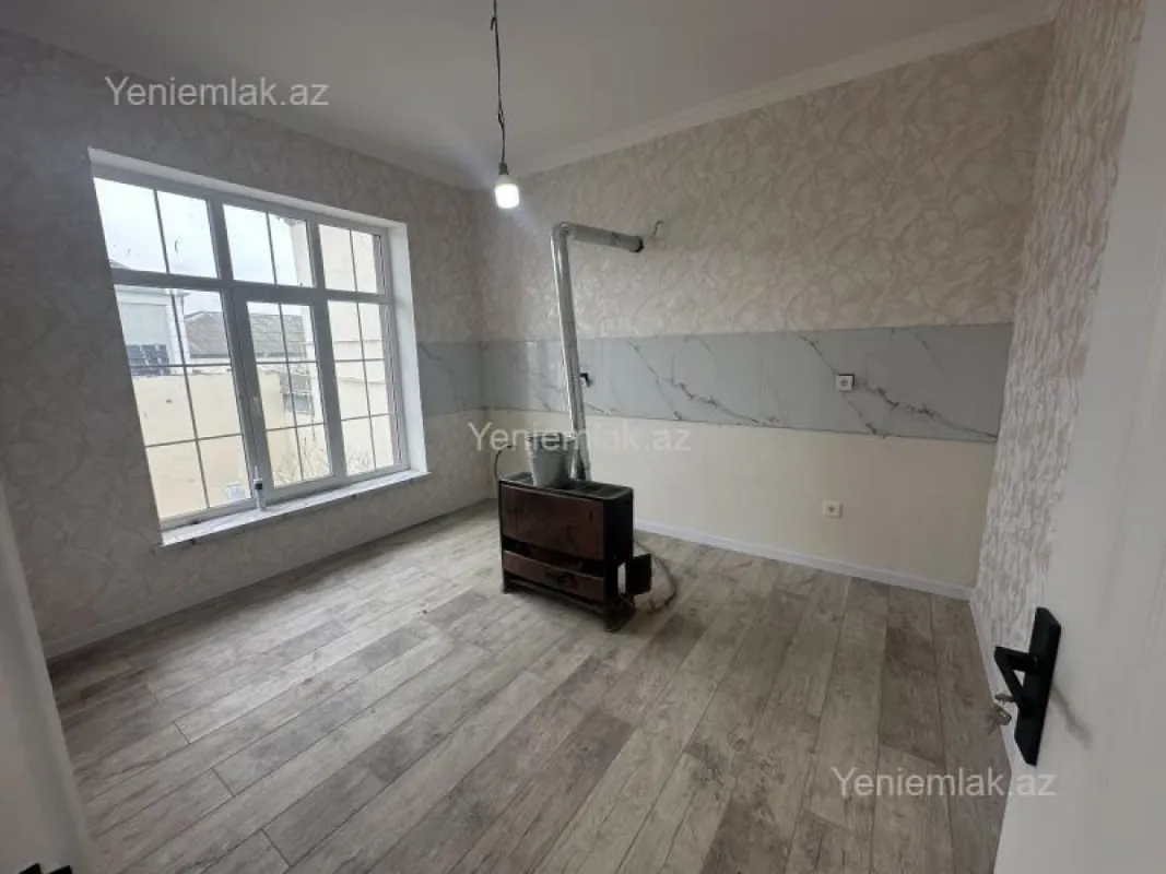Satılır 4 otaqlı həyət evi 130 m²