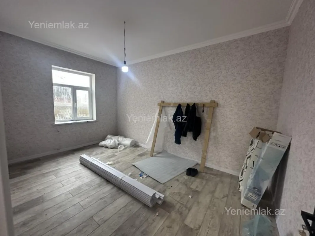 Satılır 4 otaqlı həyət evi 130 m²