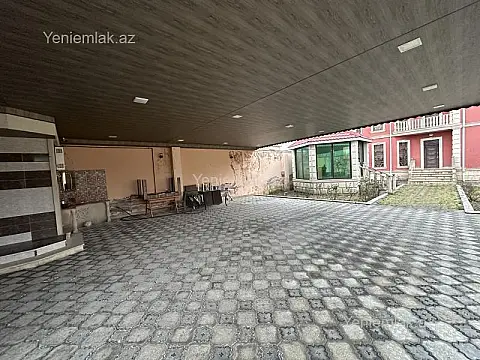 Satılır 10 otaqlı həyət evi 450 m²