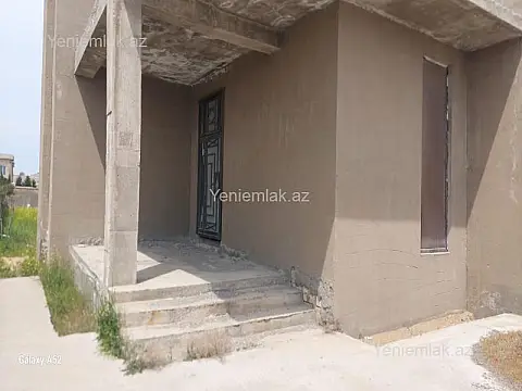 Satılır 5 otaqlı həyət evi 320 m²