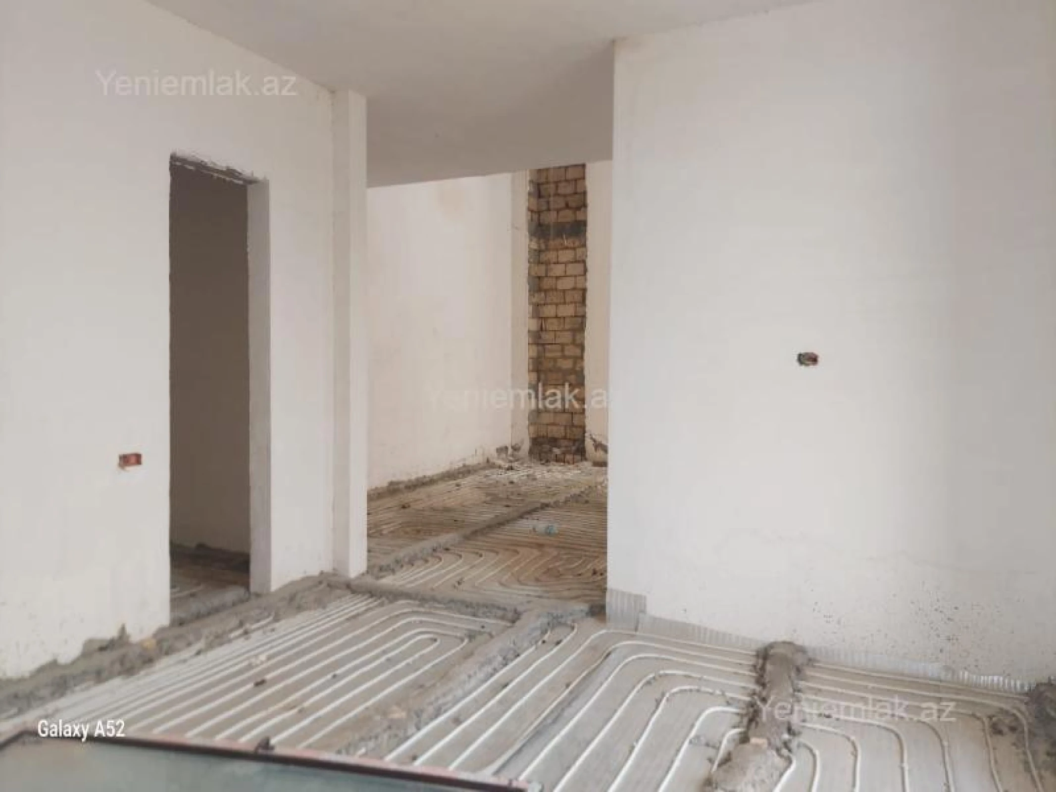 Satılır 5 otaqlı həyət evi 320 m²