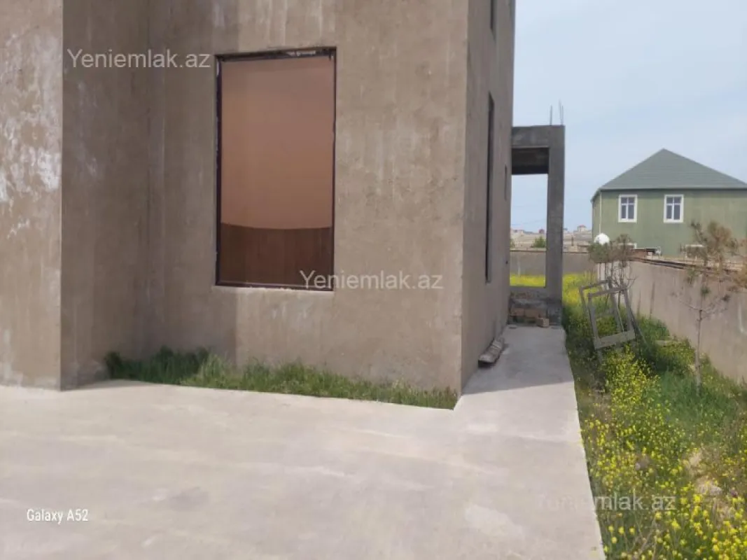 Satılır 5 otaqlı həyət evi 320 m²