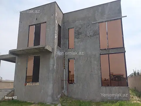 Satılır 5 otaqlı həyət evi 320 m²