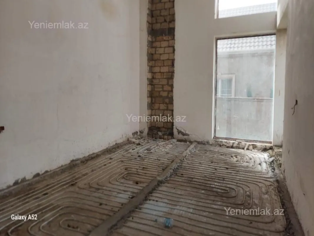 Satılır 5 otaqlı həyət evi 320 m²