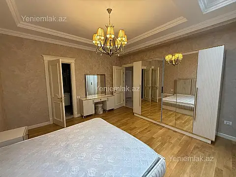 Satılır 4 otaqlı yeni tikili 185 m²