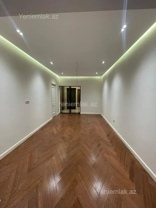 Satılır 3 otaqlı yeni tikili 67 m²