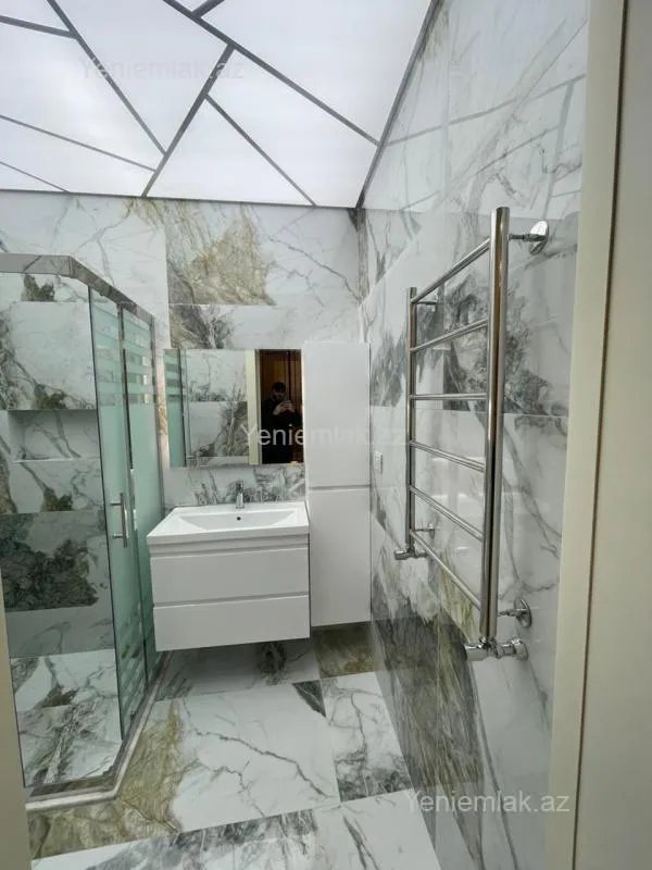 Satılır 3 otaqlı yeni tikili 67 m²