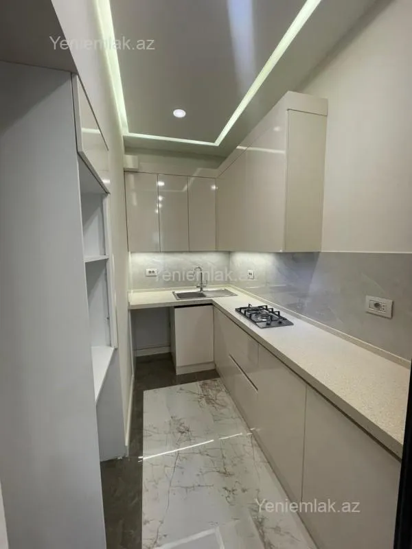 Satılır 3 otaqlı yeni tikili 67 m²