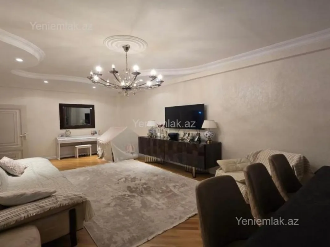 Satılır 3 otaqlı köhnə tikili 89 m²