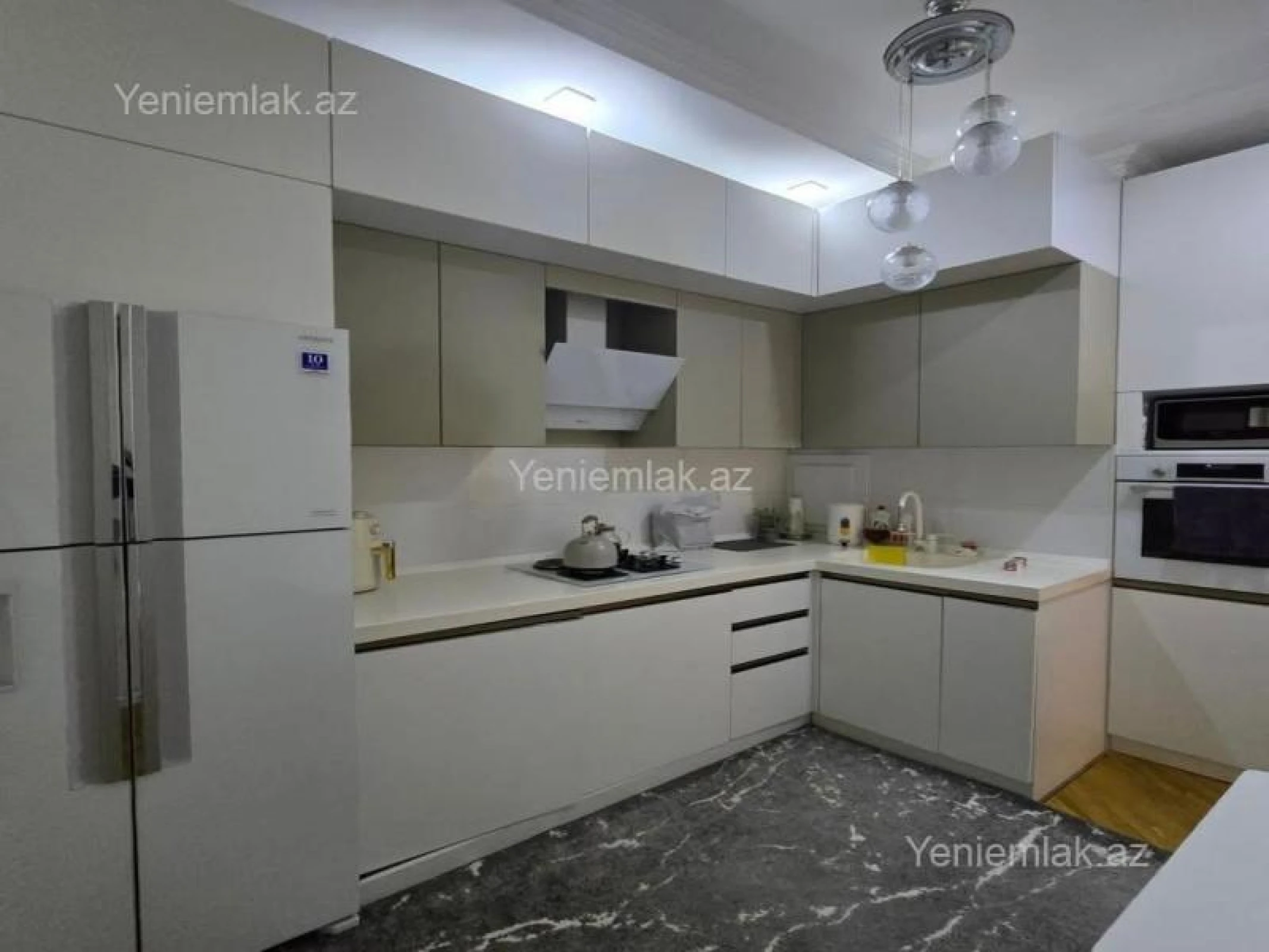 Satılır 3 otaqlı köhnə tikili 89 m²