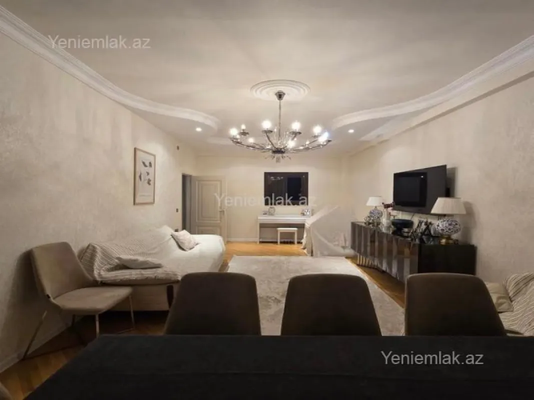 Satılır 3 otaqlı köhnə tikili 89 m²