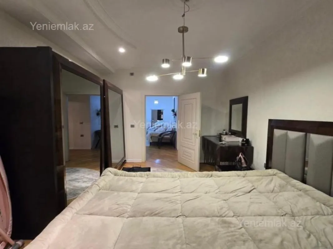 Satılır 3 otaqlı köhnə tikili 89 m²