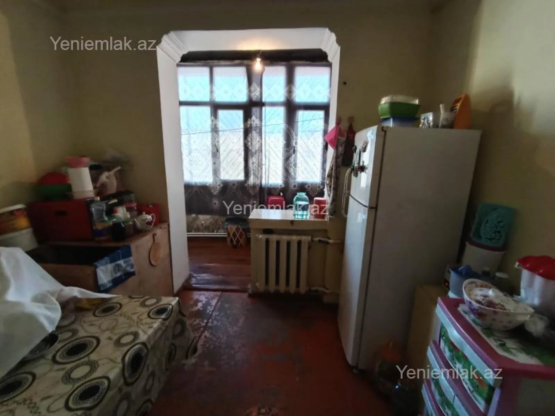 Satılır 3 otaqlı köhnə tikili 80 m²