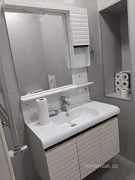 Satılır 2 otaqlı köhnə tikili 75 m²