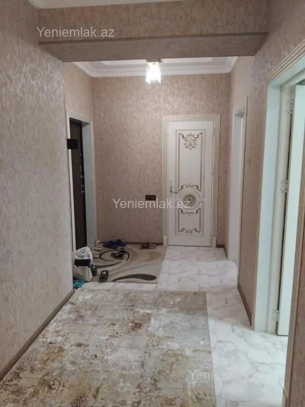 Satılır 2 otaqlı köhnə tikili 75 m²