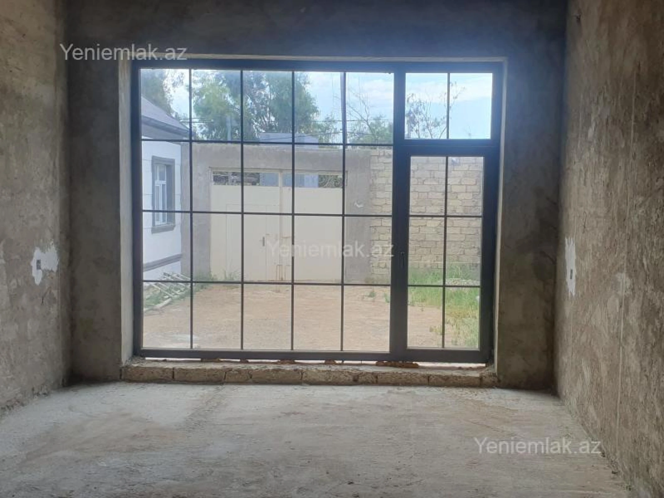 Satılır 5 otaqlı həyət evi 210 m²