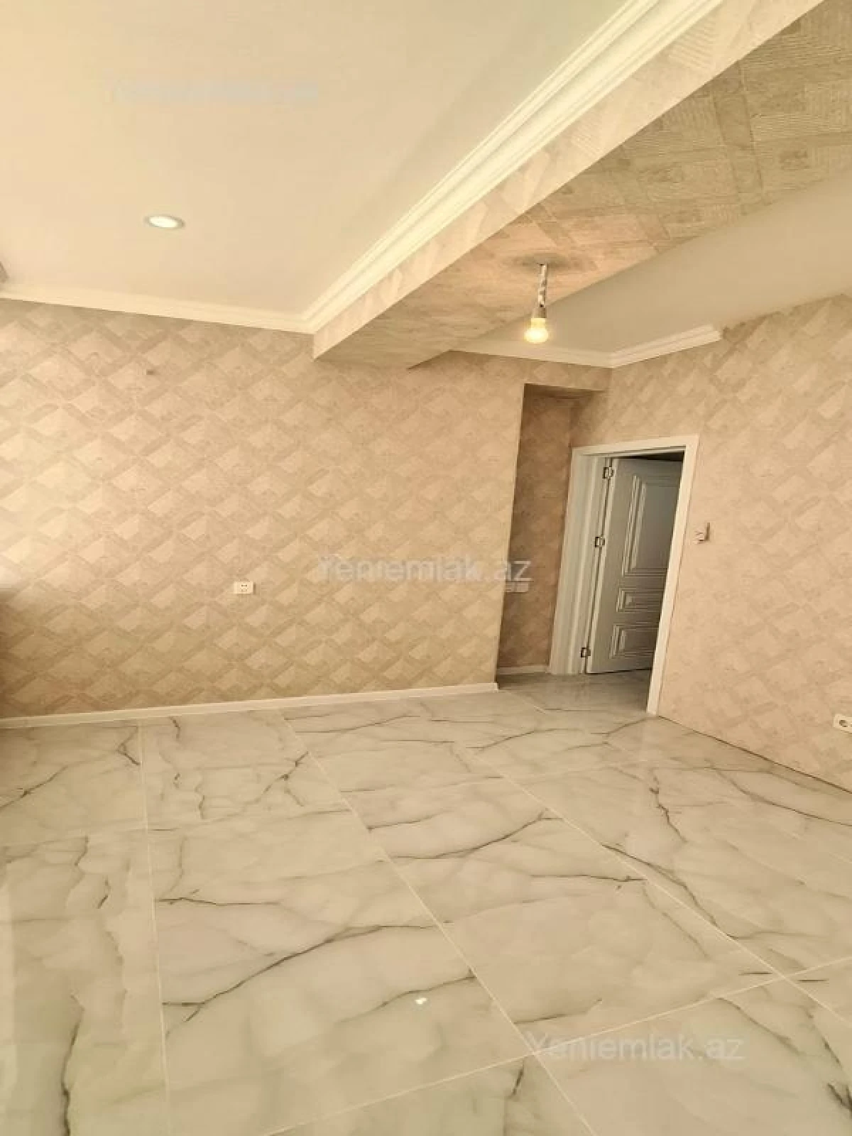 Satılır 3 otaqlı yeni tikili 102 m²