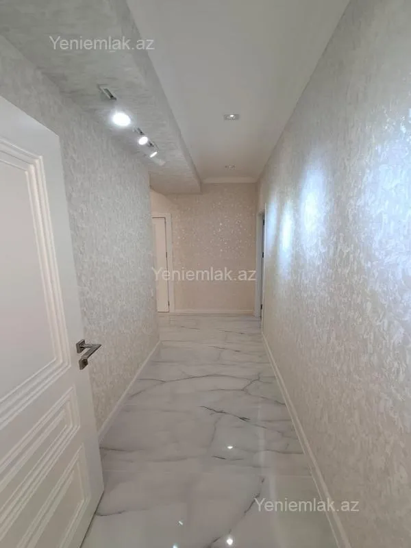 Satılır 3 otaqlı yeni tikili 102 m²