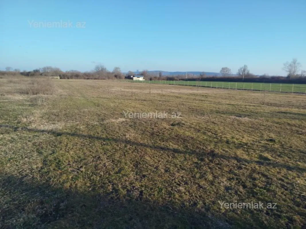Satılır torpaq sahəsi