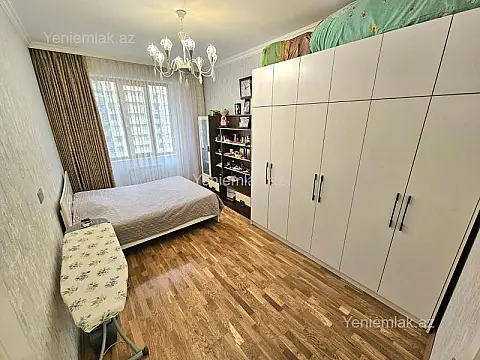Satılır 3 otaqlı yeni tikili 110 m²