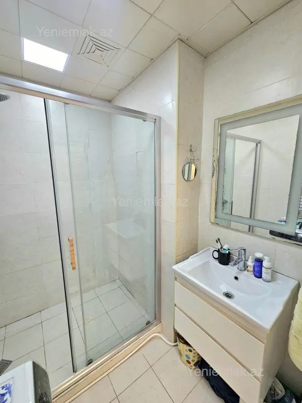 Satılır 3 otaqlı yeni tikili 110 m²