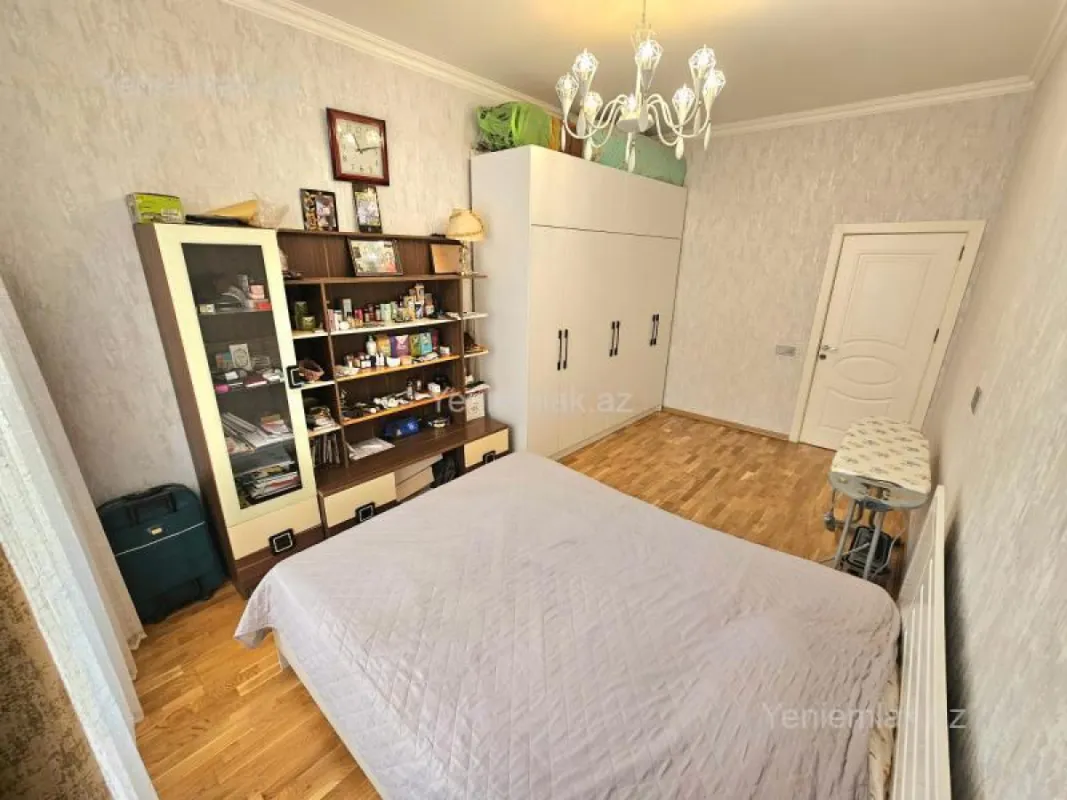 Satılır 3 otaqlı yeni tikili 110 m²