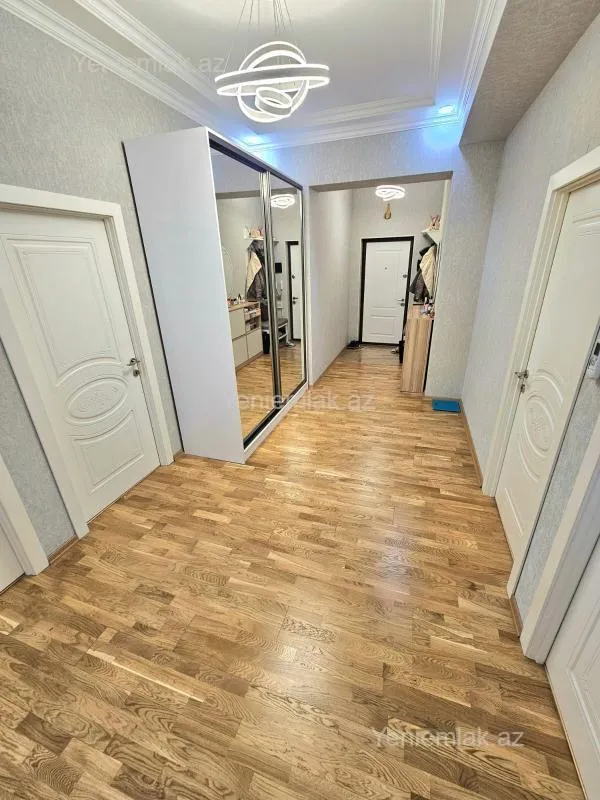 Satılır 3 otaqlı yeni tikili 110 m²