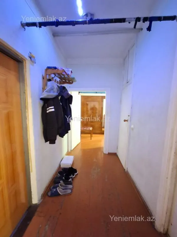 Satılır 2 otaqlı köhnə tikili 53 m²