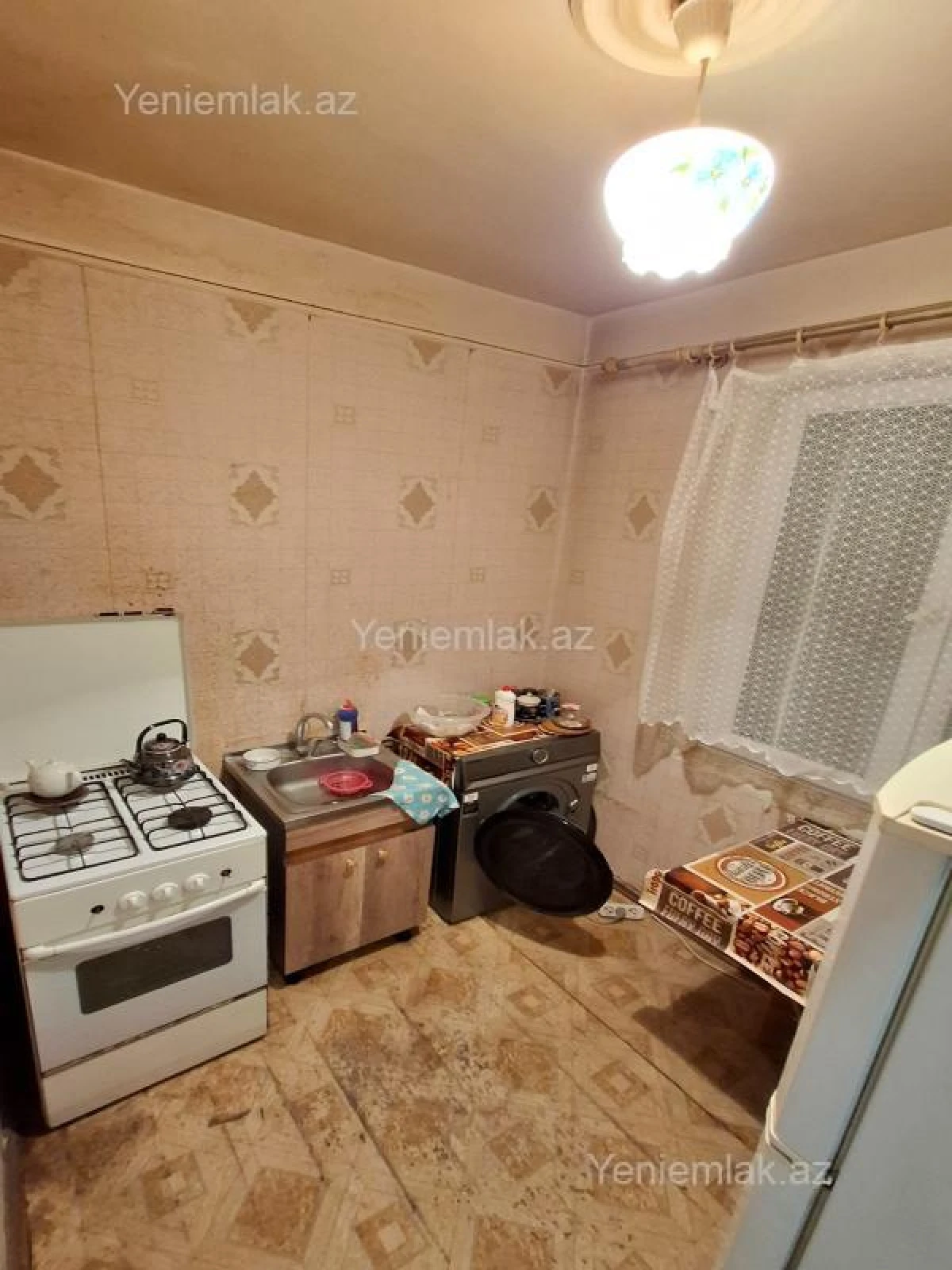 Satılır 2 otaqlı köhnə tikili 53 m²