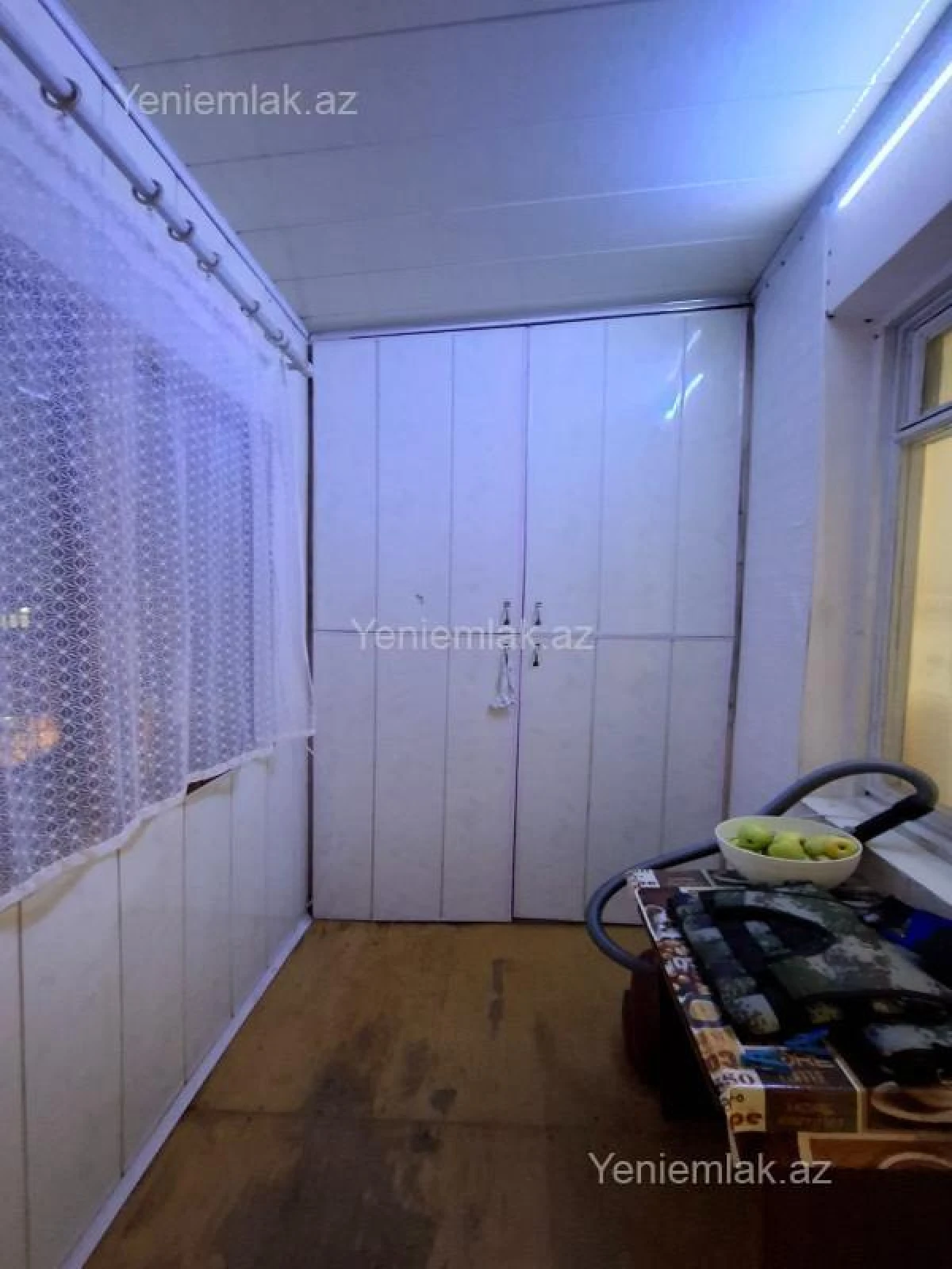 Satılır 2 otaqlı köhnə tikili 53 m²