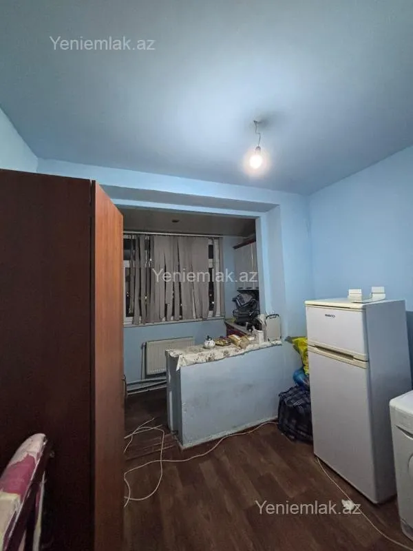 Satılır 1 otaqlı köhnə tikili 41.5 m²