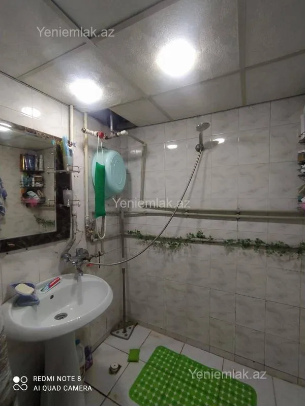 Satılır 3 otaqlı köhnə tikili 73 m²