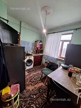 Satılır 2 otaqlı köhnə tikili 60 m²