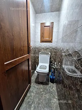 Satılır 2 otaqlı köhnə tikili 60 m²