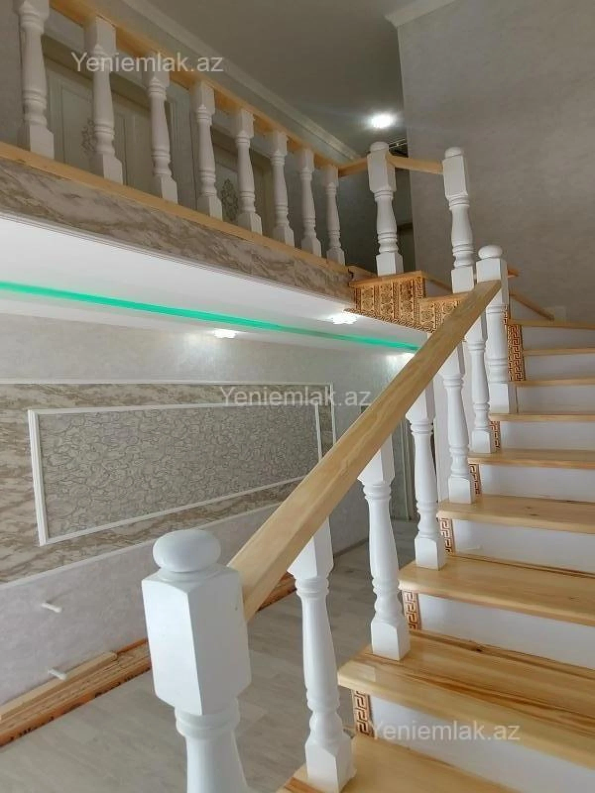Satılır 6 otaqlı həyət evi 150 m²