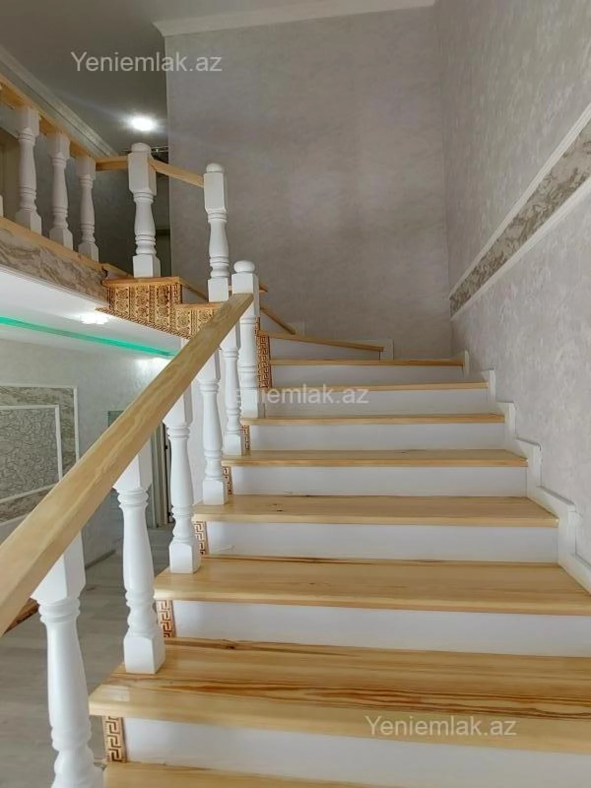 Satılır 6 otaqlı həyət evi 150 m²