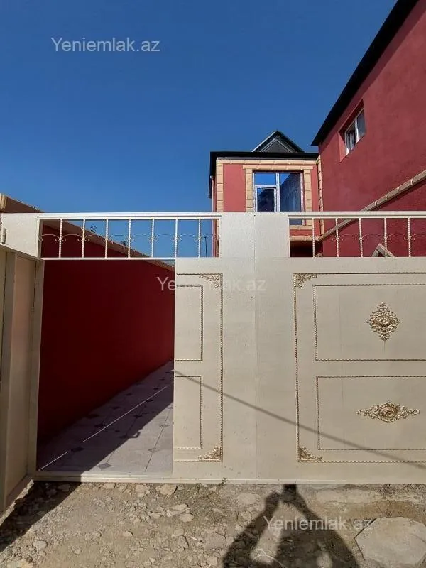 Satılır 6 otaqlı həyət evi 150 m²