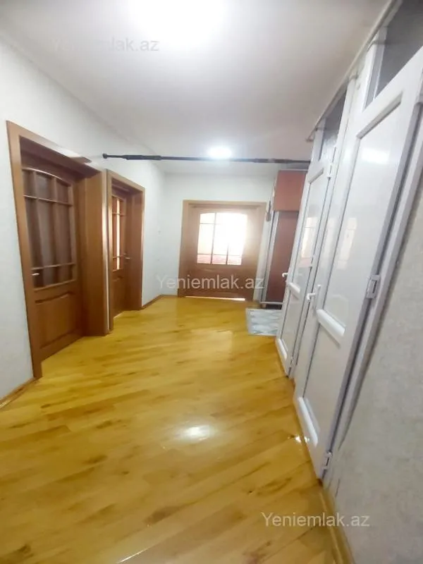 Satılır 3 otaqlı köhnə tikili 82.8 m²
