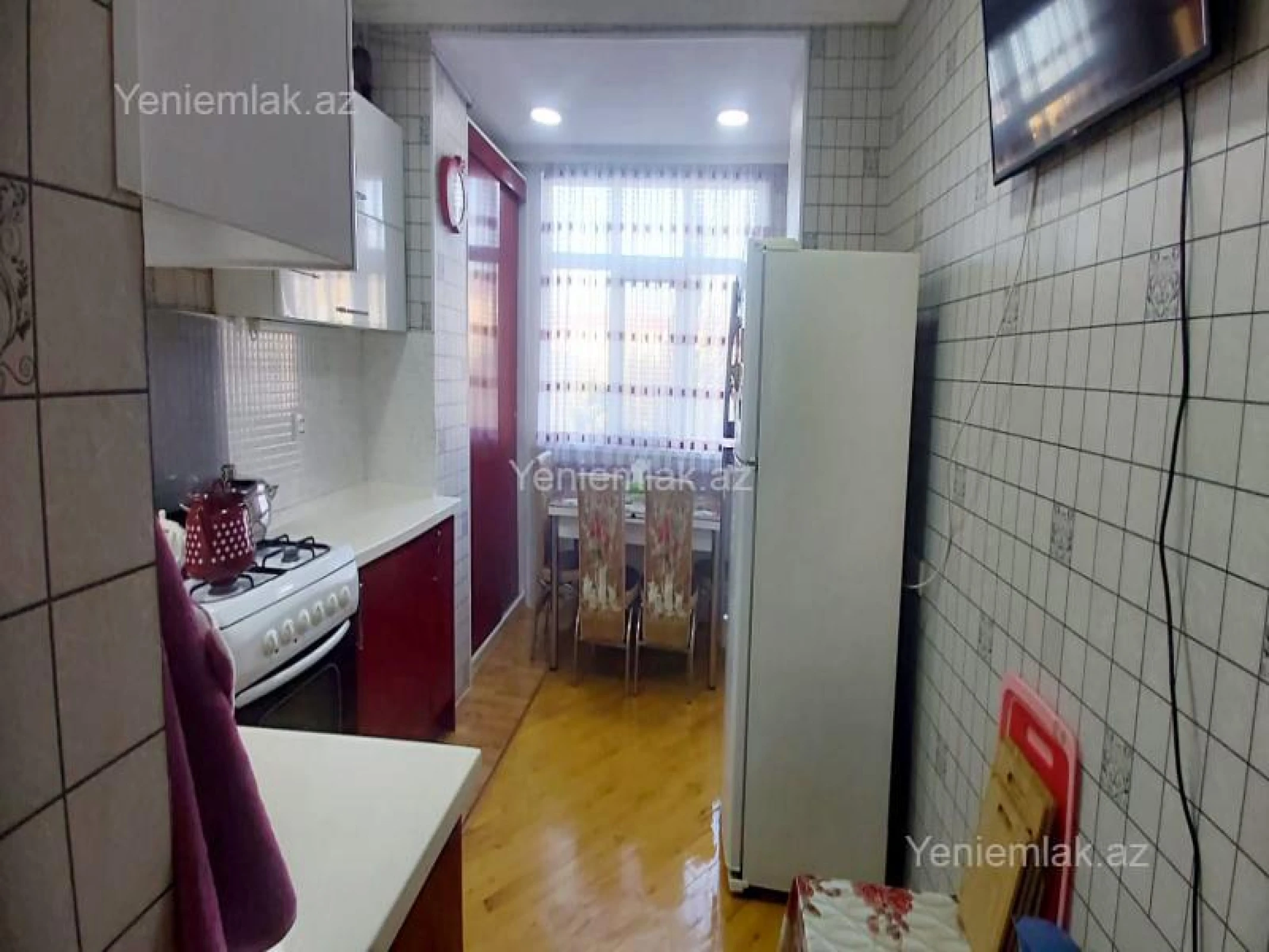 Satılır 3 otaqlı köhnə tikili 82.8 m²