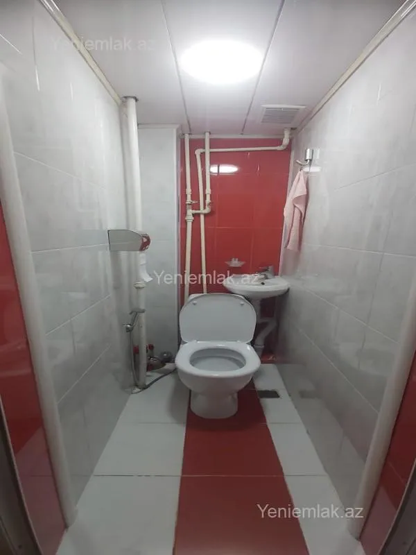 Satılır 3 otaqlı köhnə tikili 82.8 m²