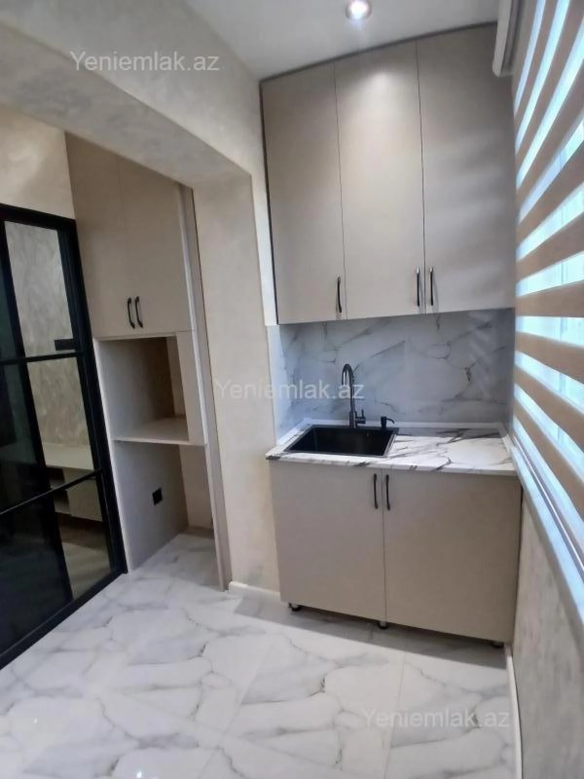 Satılır 2 otaqlı köhnə tikili 45 m²