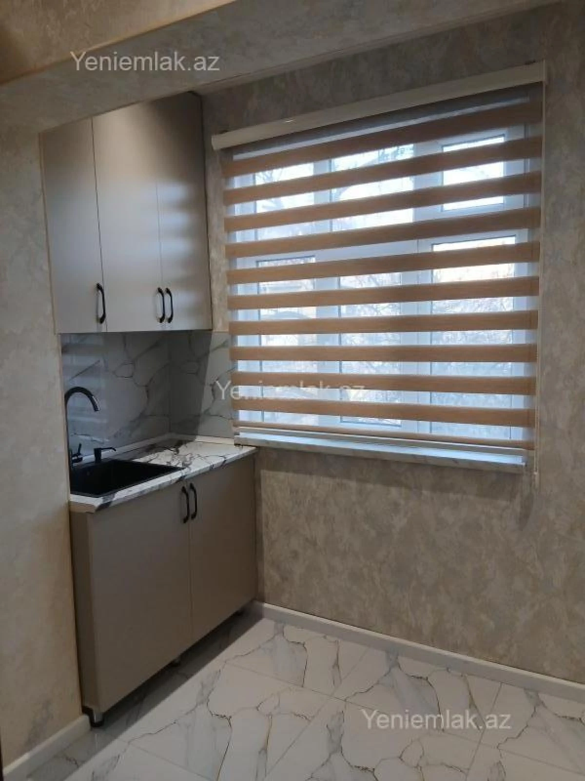 Satılır 2 otaqlı köhnə tikili 45 m²